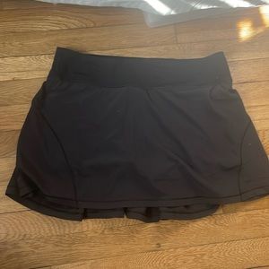 Lululemon black athletic skirt size 8Tall